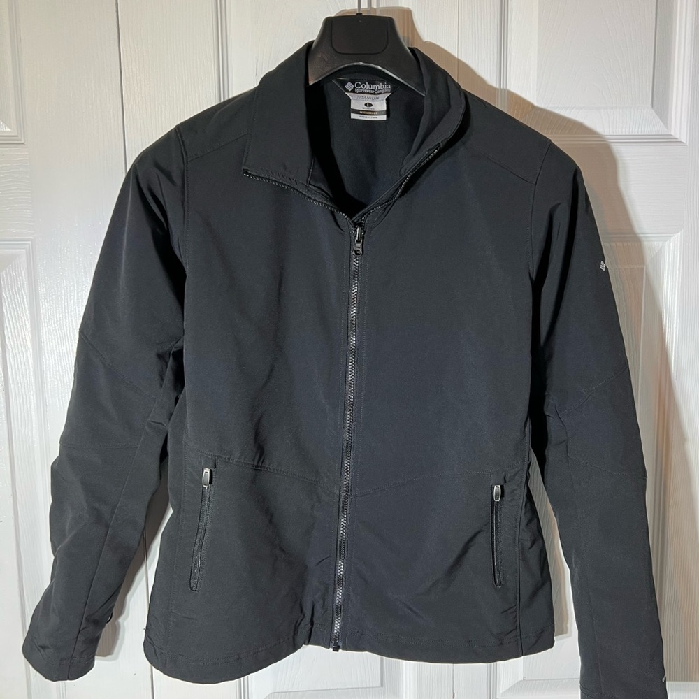 Columbia Omni shield black jacket
